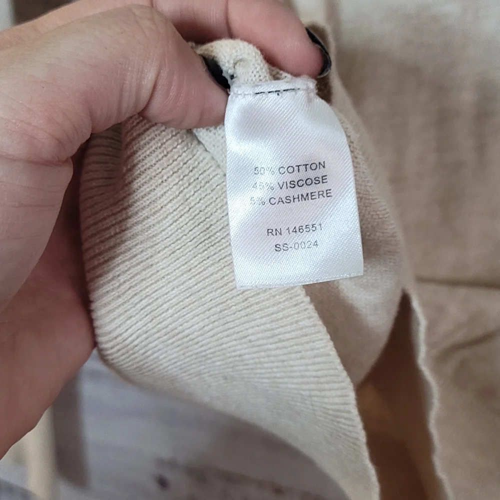 Summer & Sage S Frenchie Light Weight Cotton/ Cashmere Blend Sweater - Picture 3 of 6